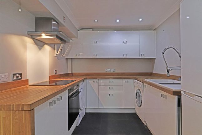 Flat 1 The Copse, 47, Alma Road, Reigate photo 4