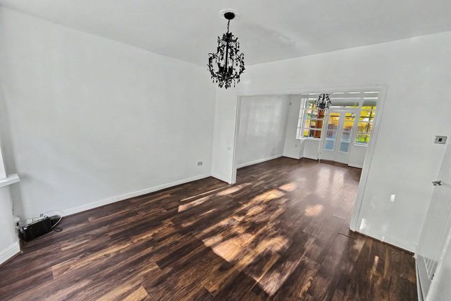 21 Balmoral Avenue, Manchester photo 5