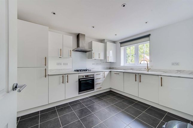 11 Oak Tree Avenue, Congleton photo 2