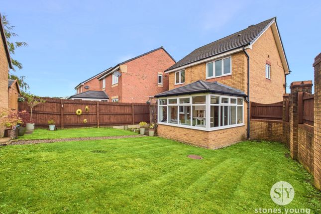 40 The Meadows, Darwen photo 2