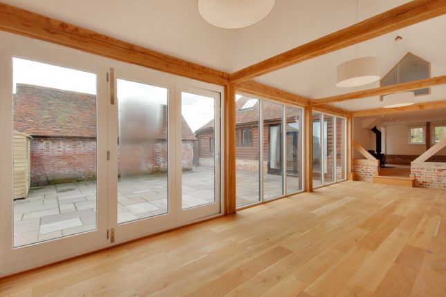 Round Pen Barn, Biddenden Road, Cranbrook photo 4
