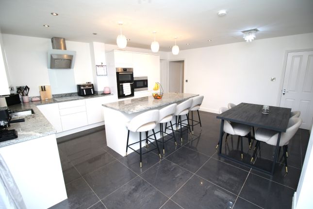 23, Arlington Way, Nuneaton photo 4