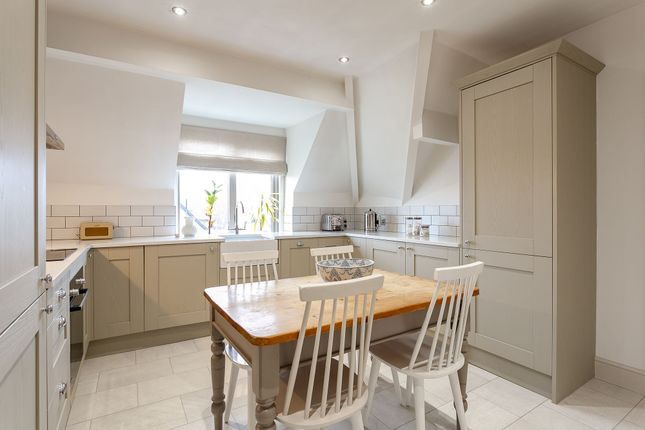 Southcliffe, 2 South Drive, Harrogate photo 4