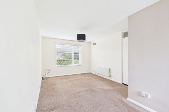 56, Danforth Close, Woodbridge photo 2