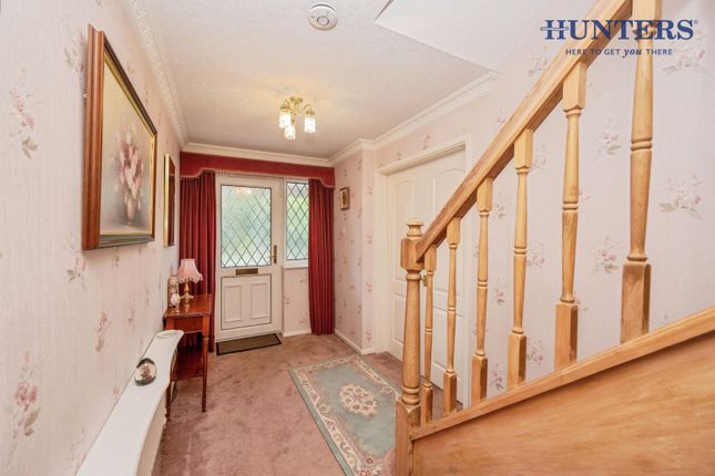 Bluebird Close, Lichfield photo 4