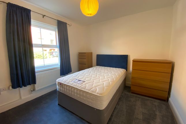 Flat to rent in Parc Y Felin, Derwen Fawr, Sketty, Swansea