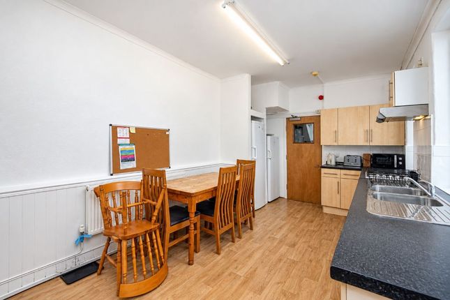 33, Llantwit Road, Pontypridd photo 4