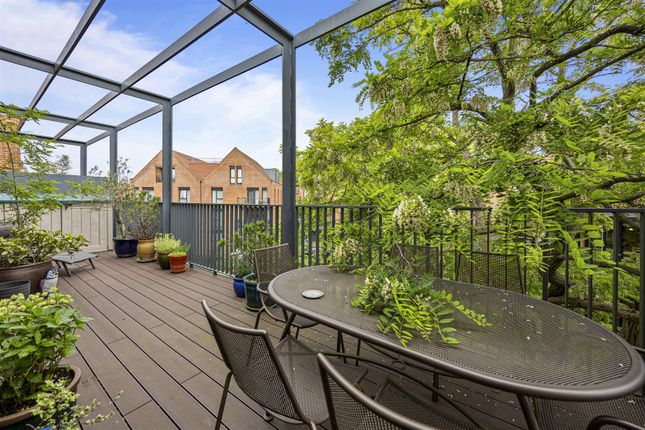 1-bed flat on Flat 12, 330, Finchley Road, London, £550,000