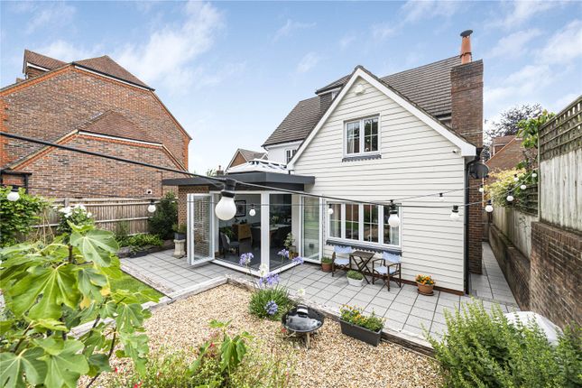 9, Walhatch Close, East Sussex photo 2