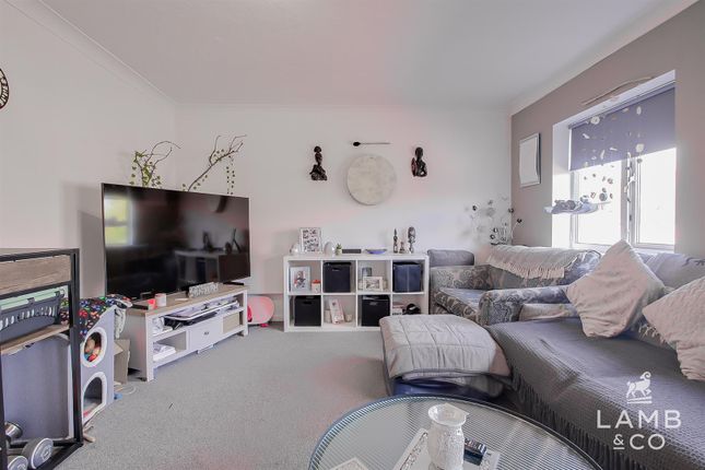 10, Shamrock House, Weymouth Close, Clacton-On-Sea photo 4