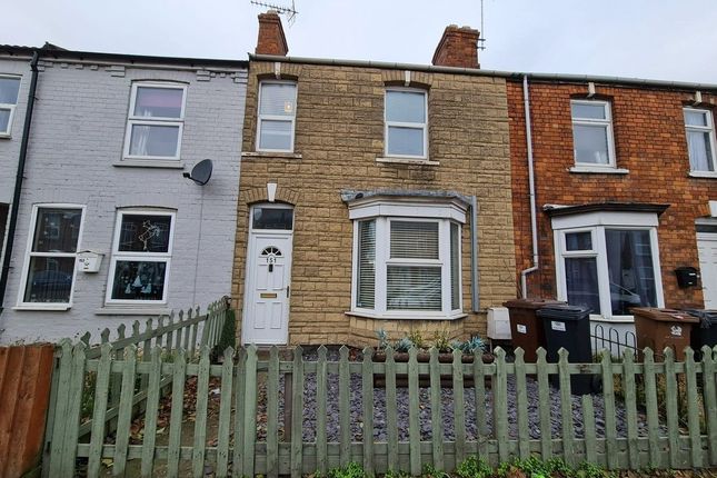 Terraced house for sale in Newark Road, Lincoln, Lincolnshire