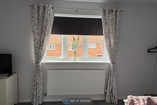 Draper Road, Wickham, Fareham photo 2