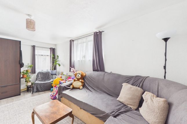 24 Kildare Road, London, Greater London photo 2