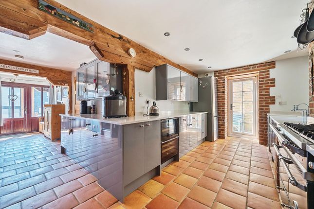 1 Boyton Court Oast, Boyton Court Road, Maidstone photo 3