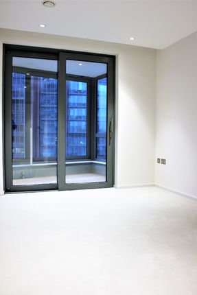 Flat for sale in Onyx Apartments, 98 Camley Street, London