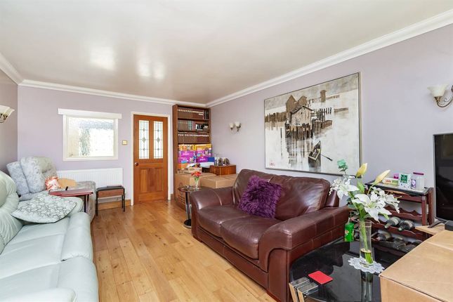 19, Grasmere Road, Whitstable photo 4