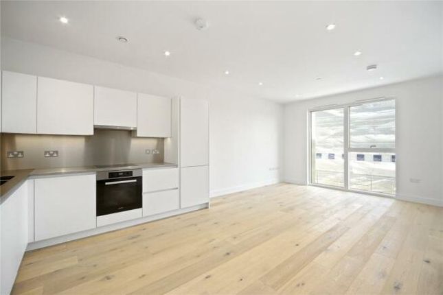 Flat for sale in Laker Court, Harbour Way