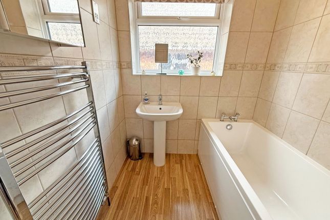 18, Littleshaw Lane, Birmingham photo 4