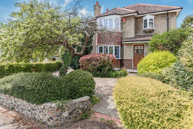 Thumbnail Detached house for sale in Southwood Avenue, Coulsdon