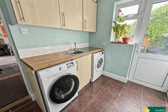 2, White Hills Way, Northampton photo 3