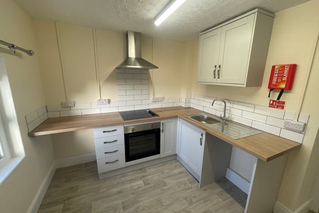 Flat 2, 21, High Street, Cardigan photo 3
