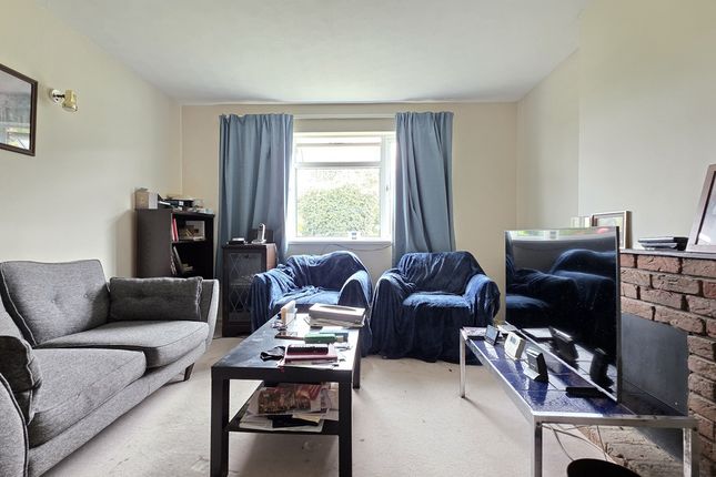 13, Wulfstan Drive, Long Itchington photo 3