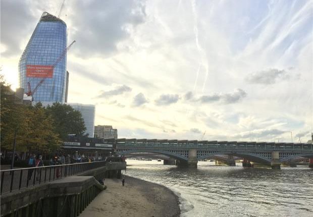 Flat for sale in Blackfriars Road, London