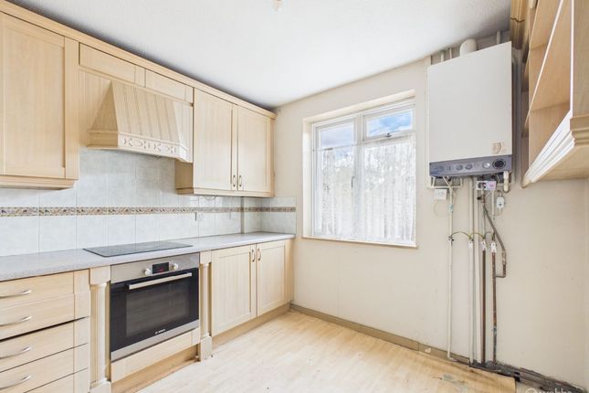 49 Bellfield, Croydon photo 4