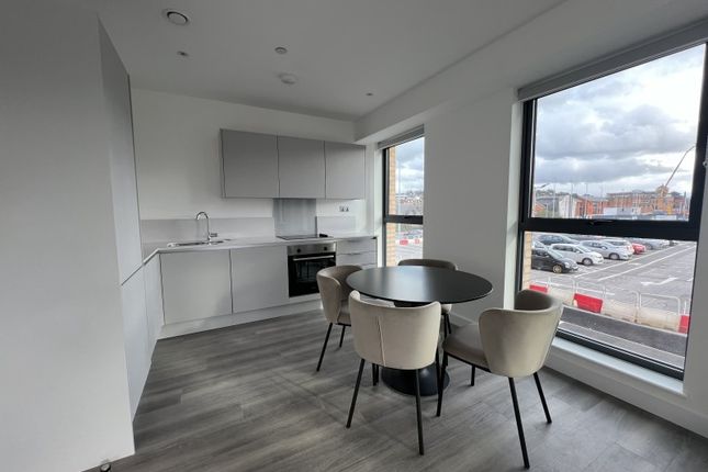 106 Assay Apartments, Station View, Guildford photo 3