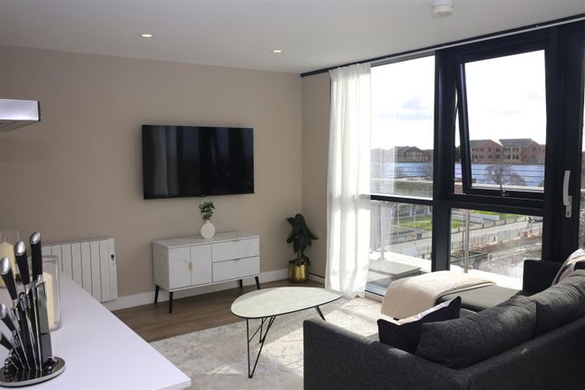 Thumbnail Flat for sale in The Glass House, 75 Queens Dock Avenue, Hull