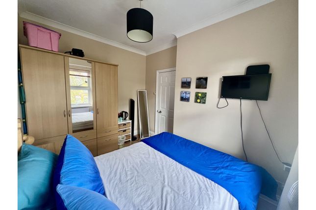 Terraced house for sale in Culford Road, London