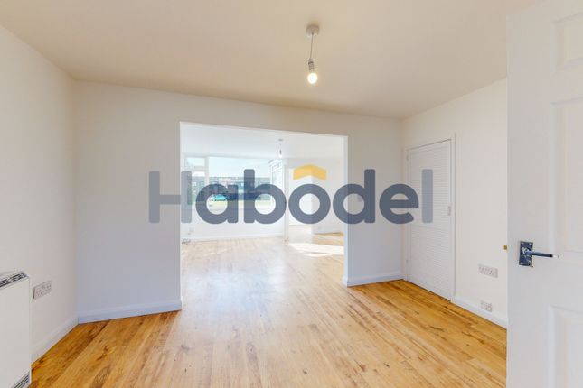 26 Scargill, DARLINGTON, Darlington photo 3