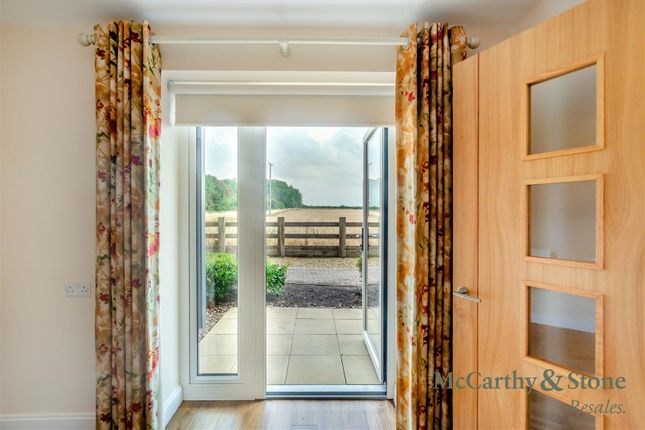 15 Harvard Place, Springfield Close, Stratford-Upon-Avon photo 2