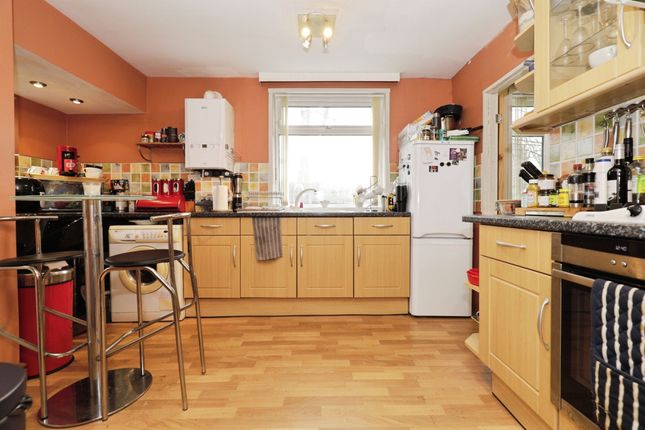 5, Lingfield Hill, Leeds photo 4