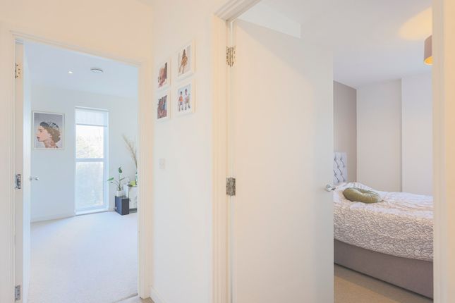 Flat for sale in Artillery Place, Woolwich