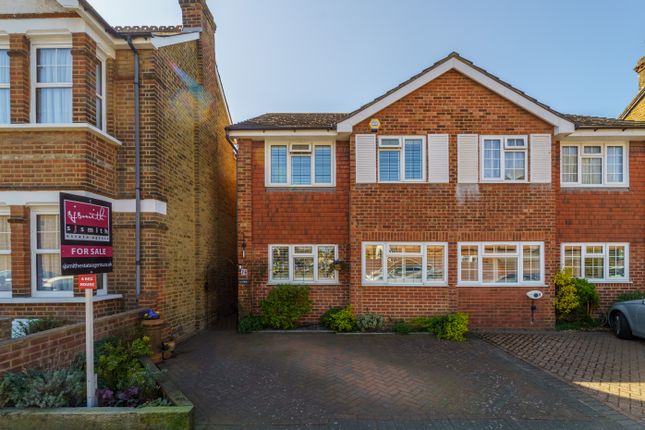 26, Chesterfield Road, Ashford photo 4