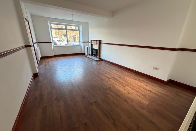 399 Cardiff Road, Aberdare photo 4