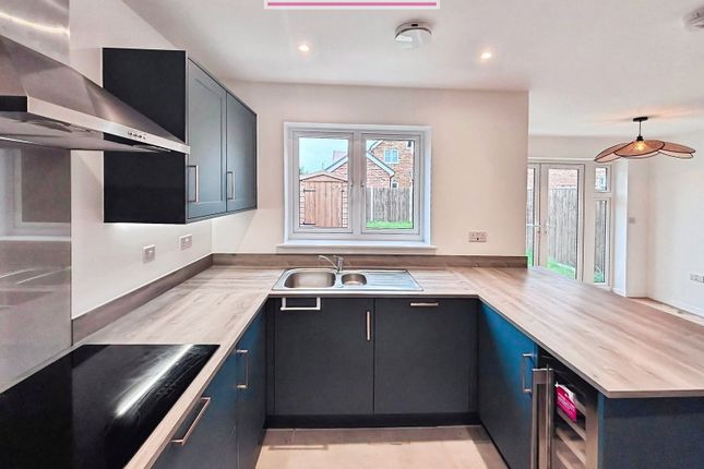 1, Bluebell Close, Swanley photo 4