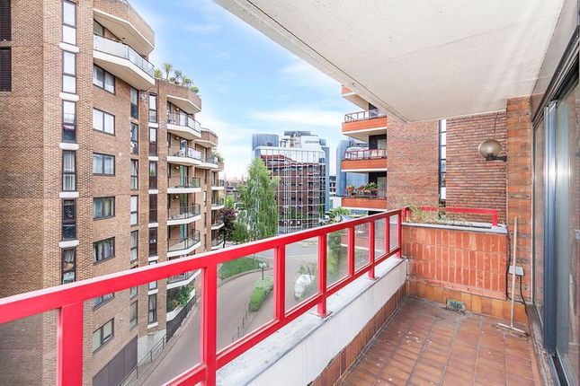 Flat 23 Regent House 43, Windsor Way, London photo 3