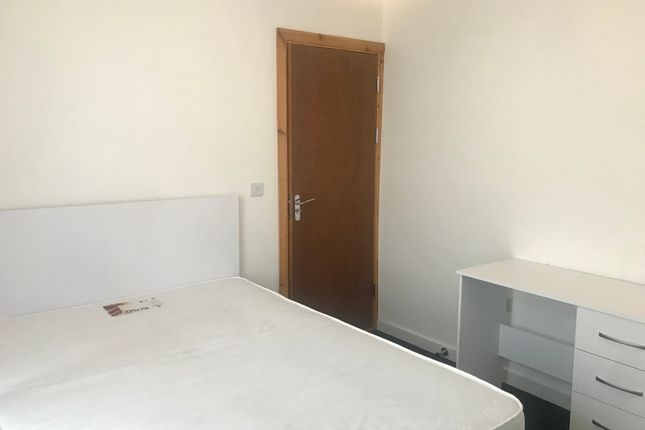 Thumbnail Shared accommodation to rent in 20 Miers Street, Swansea