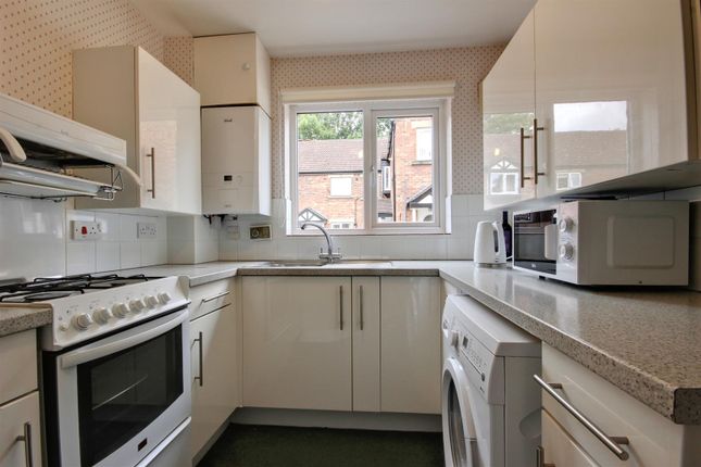 35, Applegarth Mews, Cottingham photo 3
