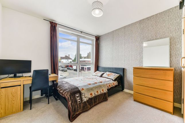 3 High Street, Edgware photo 2