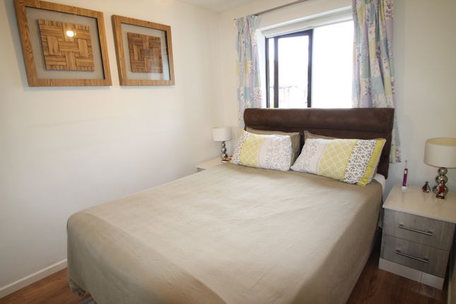 10A, Greenhithe photo 5