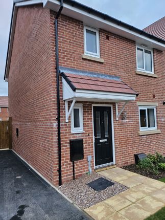 6, Westland Close, Nuneaton photo 4