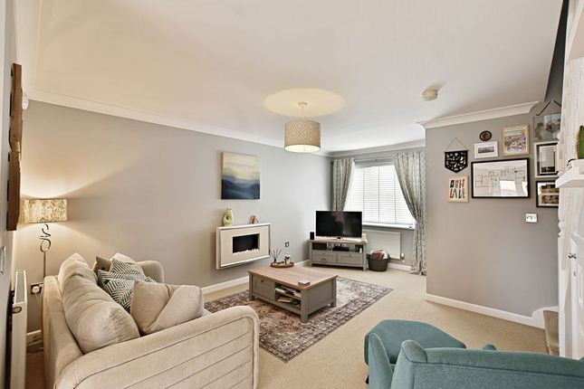 34, Jubilee Close, Lincoln photo 3