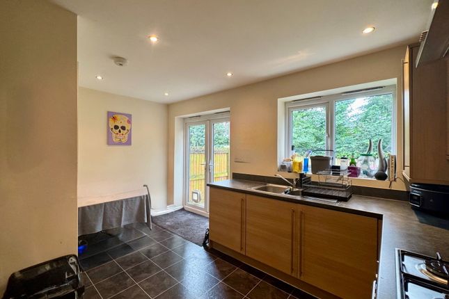 16, Gill Lane, Preston photo 4