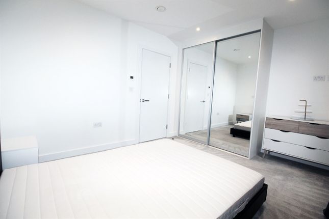 Flat 16 Gatsby Apartments, 12 Gunthorpe Street, London photo 5