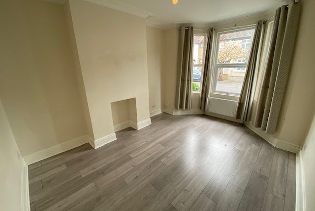 Terraced house to rent in Raglan Road, Bromley