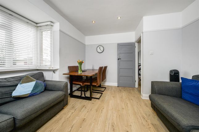 Maisonette for sale in Chertsey Road, Twickenham