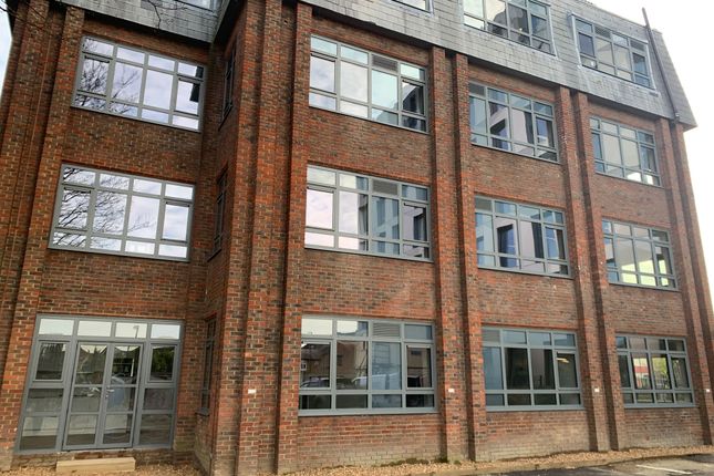 Thumbnail Flat to rent in Whitelocke House, Lampton Road, Hounslow